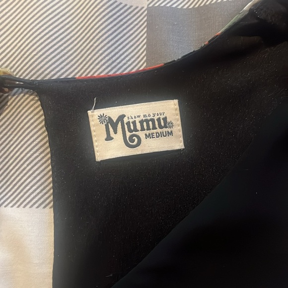 Show Me Your Mimi size medium black floral boho shirt - Picture 3 of 4